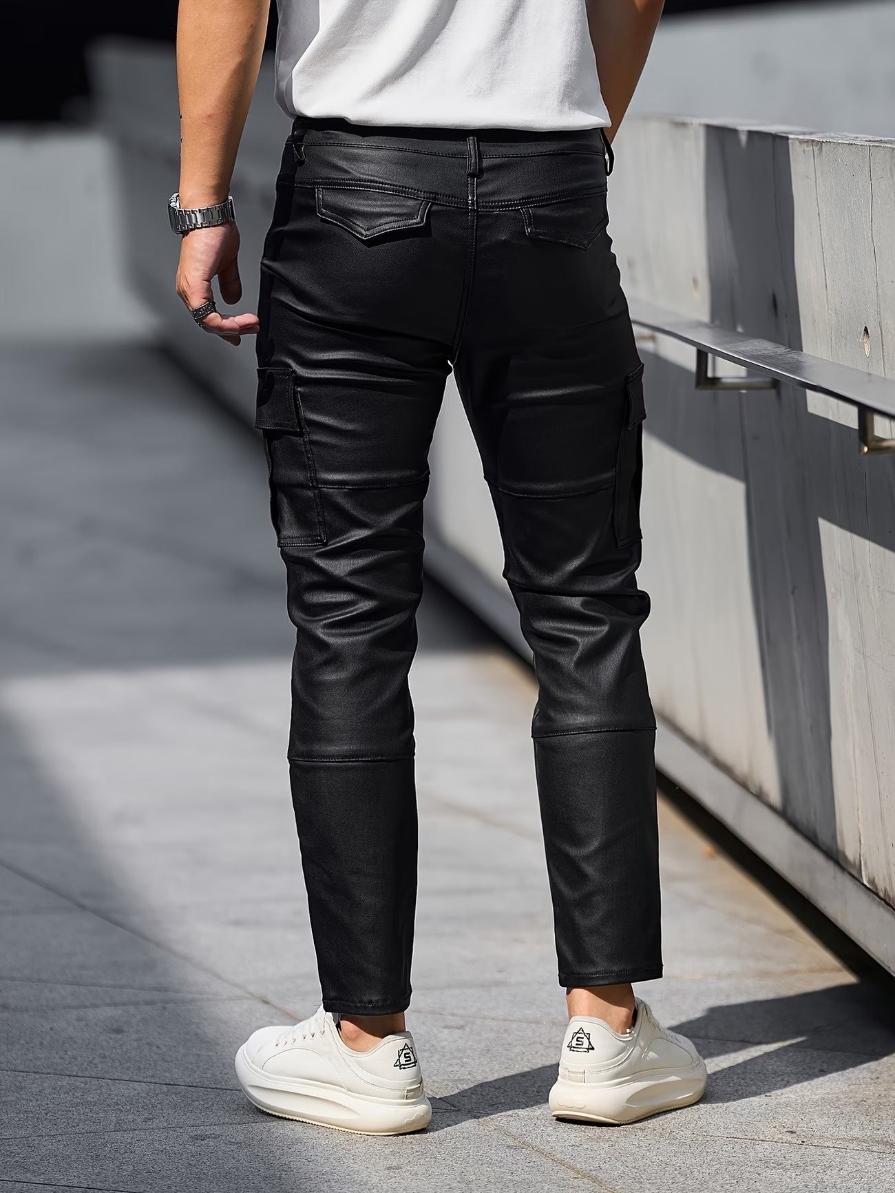 Men's Pants with Cargo Pockets